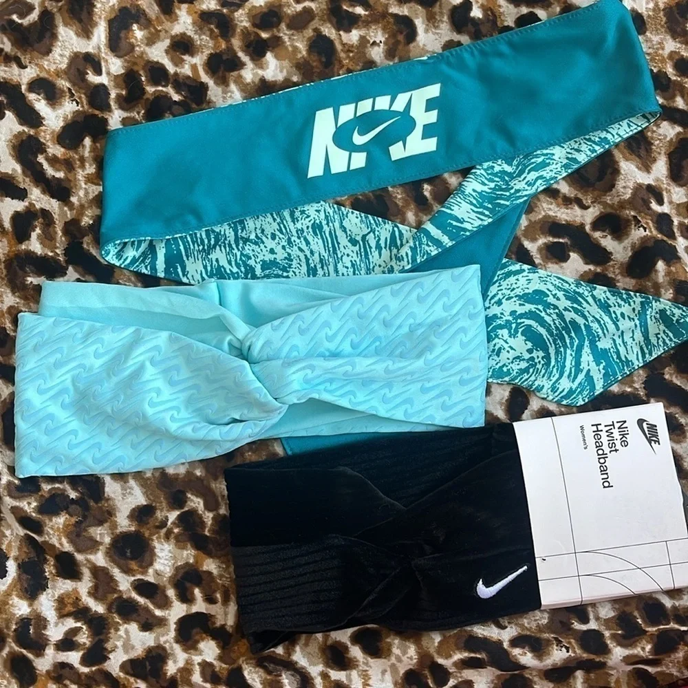 Brand New Nike Set of 3 Gym Workout Headbands Wraps Black Velvet Blue Hairbands